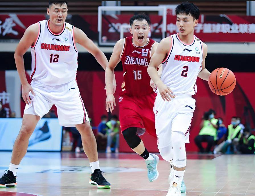转折点浙江稠州再遭质疑；CBA季后赛转会期攻防权衡；目标明确；纪律约束更严格的简单介绍